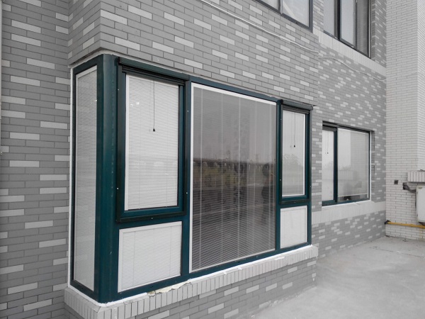 內(nèi)置百葉中空玻璃窗遮陽系數(shù)的計算方式